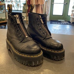 Dr. Martens Sinclair, black platform boots, size 5, EU size 36, worn once